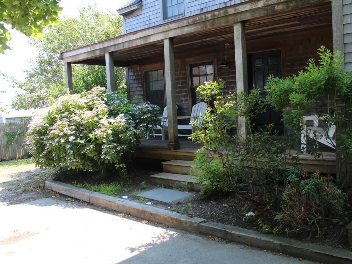 20B Miacomet Ave Picture # 1