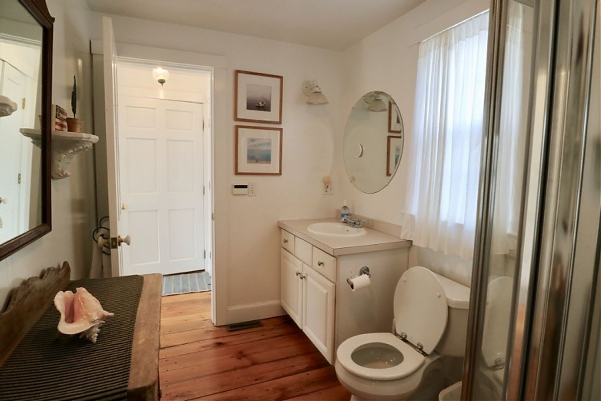 62 Fair St Picture # 1