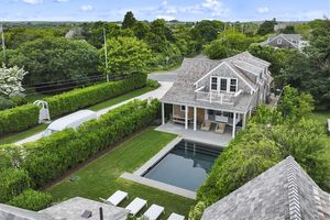 7 Bunker Hill Rd, Sconset