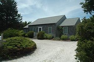 7 Nickanoose Way, Mid-Island