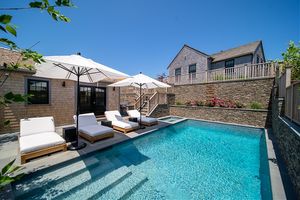 3 Old Farm Rd, Town