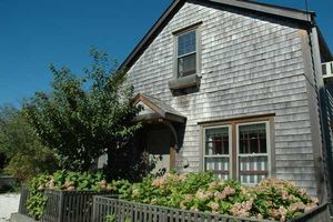 5 Jefferson Lane, Town