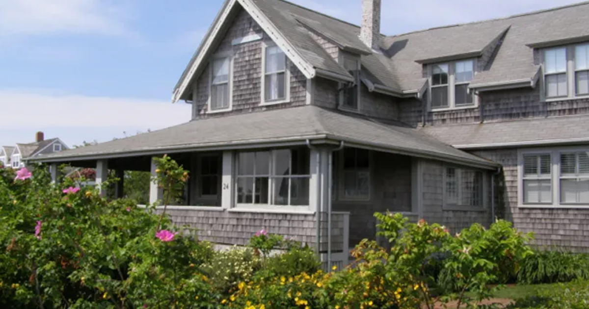 24 Baxter Rd - Nantucket Vacation Rental | Lee Real Estate