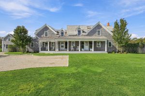 24 Flintlock Rd, Tom Nevers