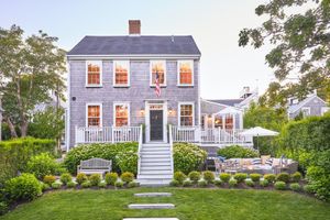 3 Mulberry St, Town