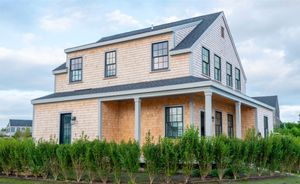 2 Lilac Ct, Mid-Island