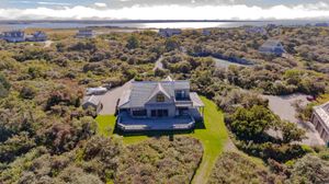 57 Pocomo Road, Pocomo