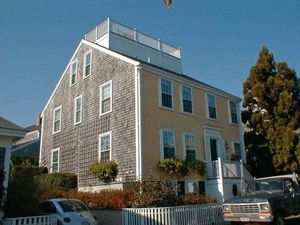 65 Orange St, Town