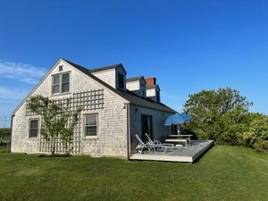 2A Huckleberry Lane, Dionis
