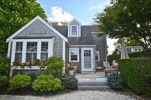 134D Main St, Town