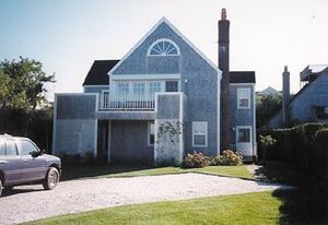72 North Beach St, Brant Point