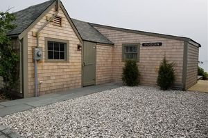 68 Washington St, Town