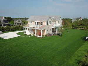 1 Davis Lane, Cisco