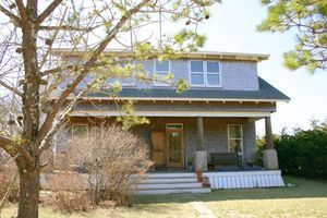 22 Creek Lane, Madaket