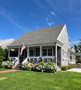 19 East Lincoln Ave, Brant Point