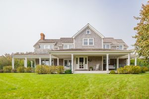 70 Baxter Rd, Sconset