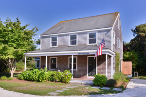 20 Field Ave, Surfside