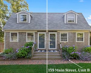 159 B Main St, Town