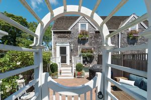40D Union St, Town