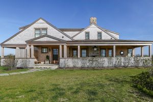 37 West Miacomet Road, Miacomet