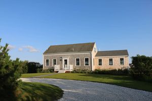 17 Columbus Avenue, Madaket