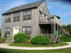 30 Dartmouth Street, Tom Nevers