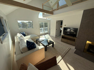 140 Surfside Rd, Surfside