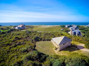 318 Madaket Rd, Madaket