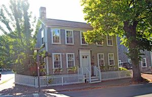 45A Pleasant St, Town