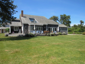 3 White Hart Lane, Surfside