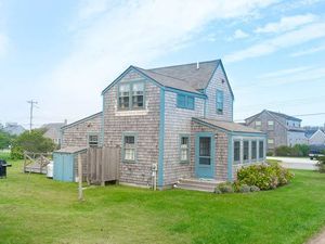 321 Madaket Rd, Madaket
